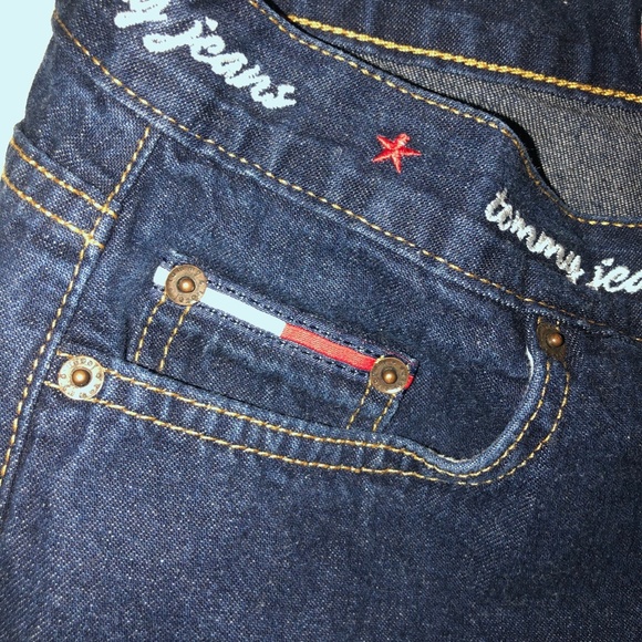 VINTAGE Tommy Hilfiger Denim Shorts - Picture 4 of 5